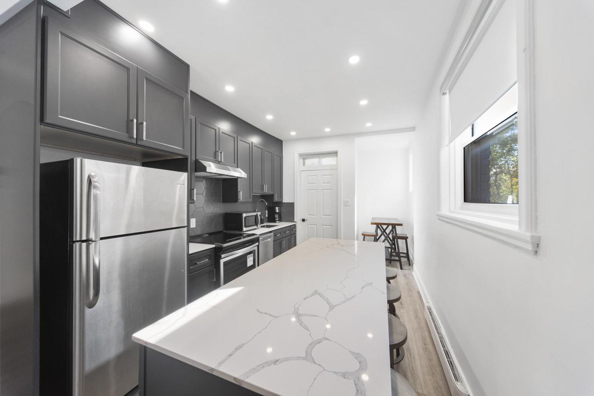 Modern And Cozy 4 Bedrooms Sleep 12 Montreal Exteriér fotografie